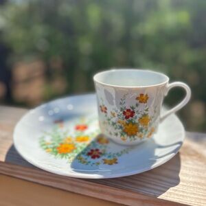 Hearthside Petit Floras Vintage S-1424 Japan Tea Cup and  Plate